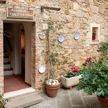 Casa * Lucignano
